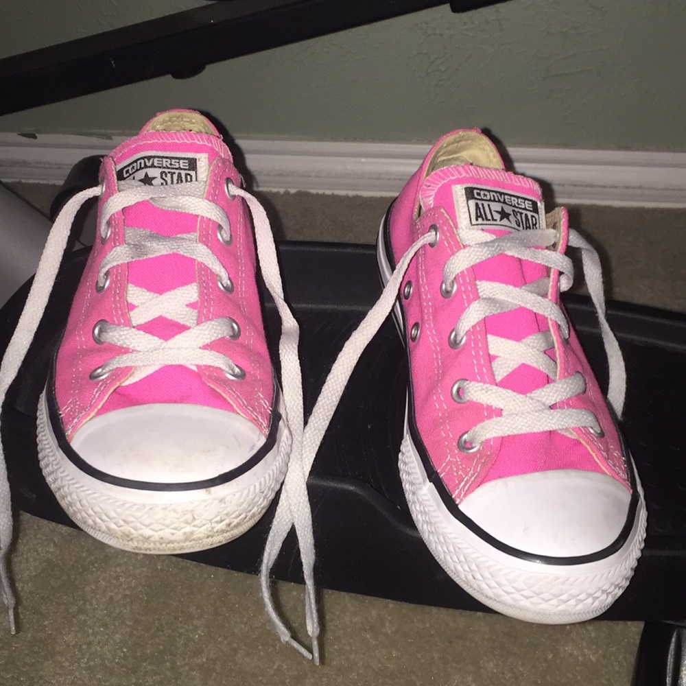 Converse/Pink/Size 3